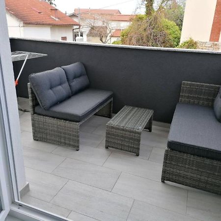 Vila Slavica Vir Bagian luar foto