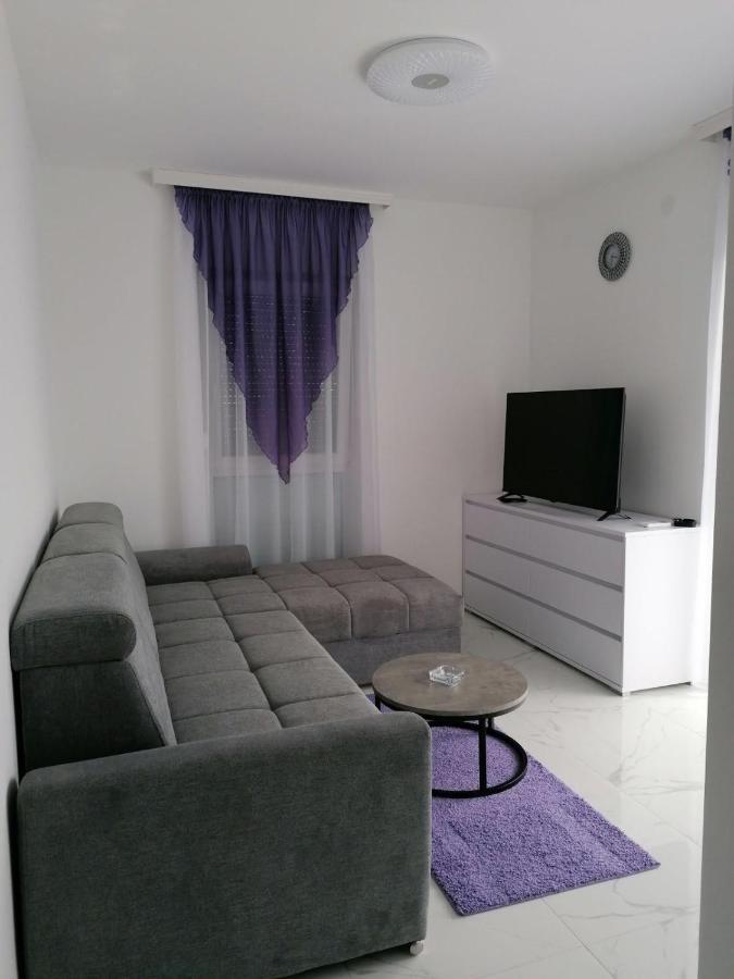 Vila Slavica Vir Bagian luar foto